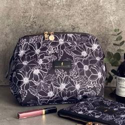 Mia Makeup Pung - Monochrome fra Coming Copenhagen
